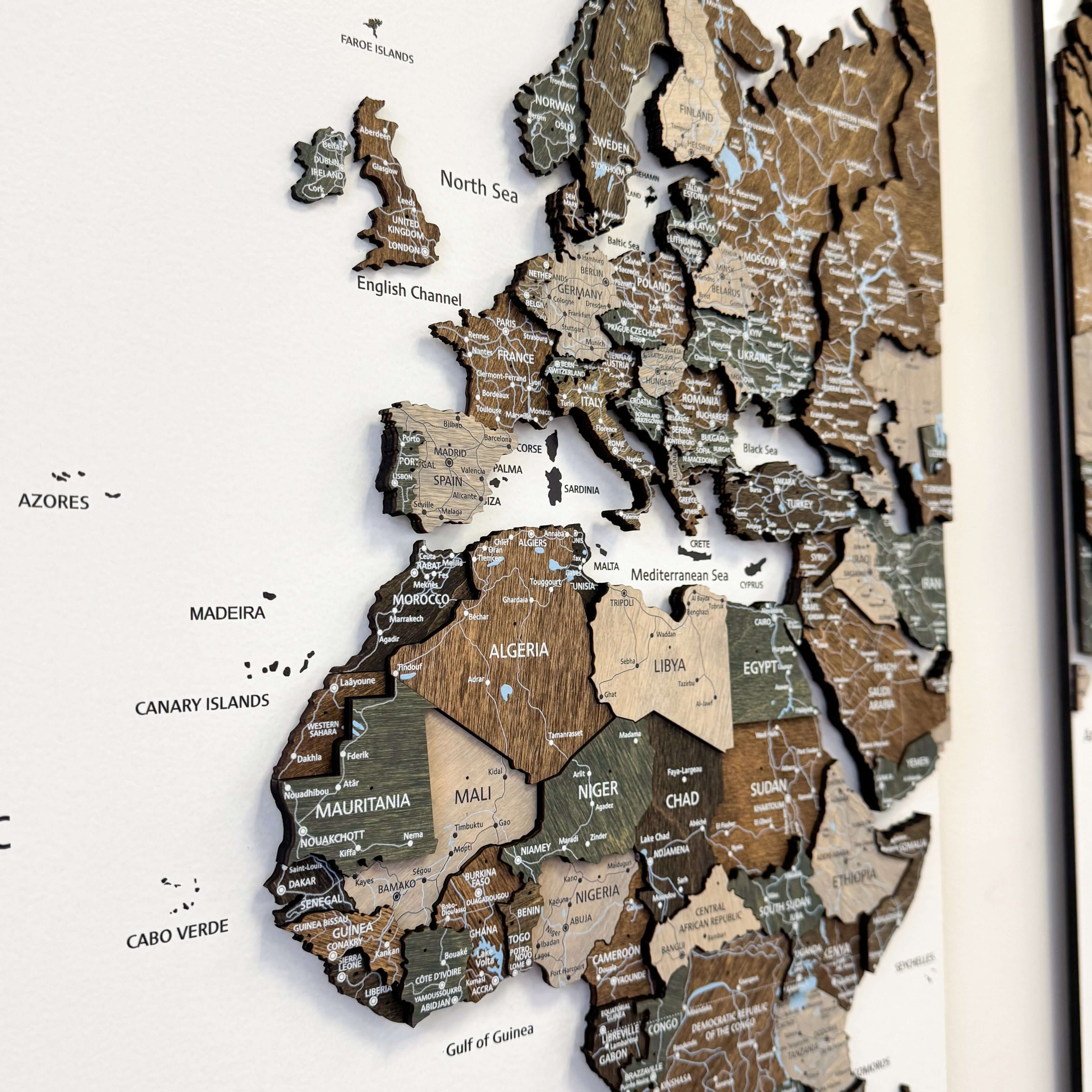 Drewniana Mapa Świata Premium na panelach - Rustic