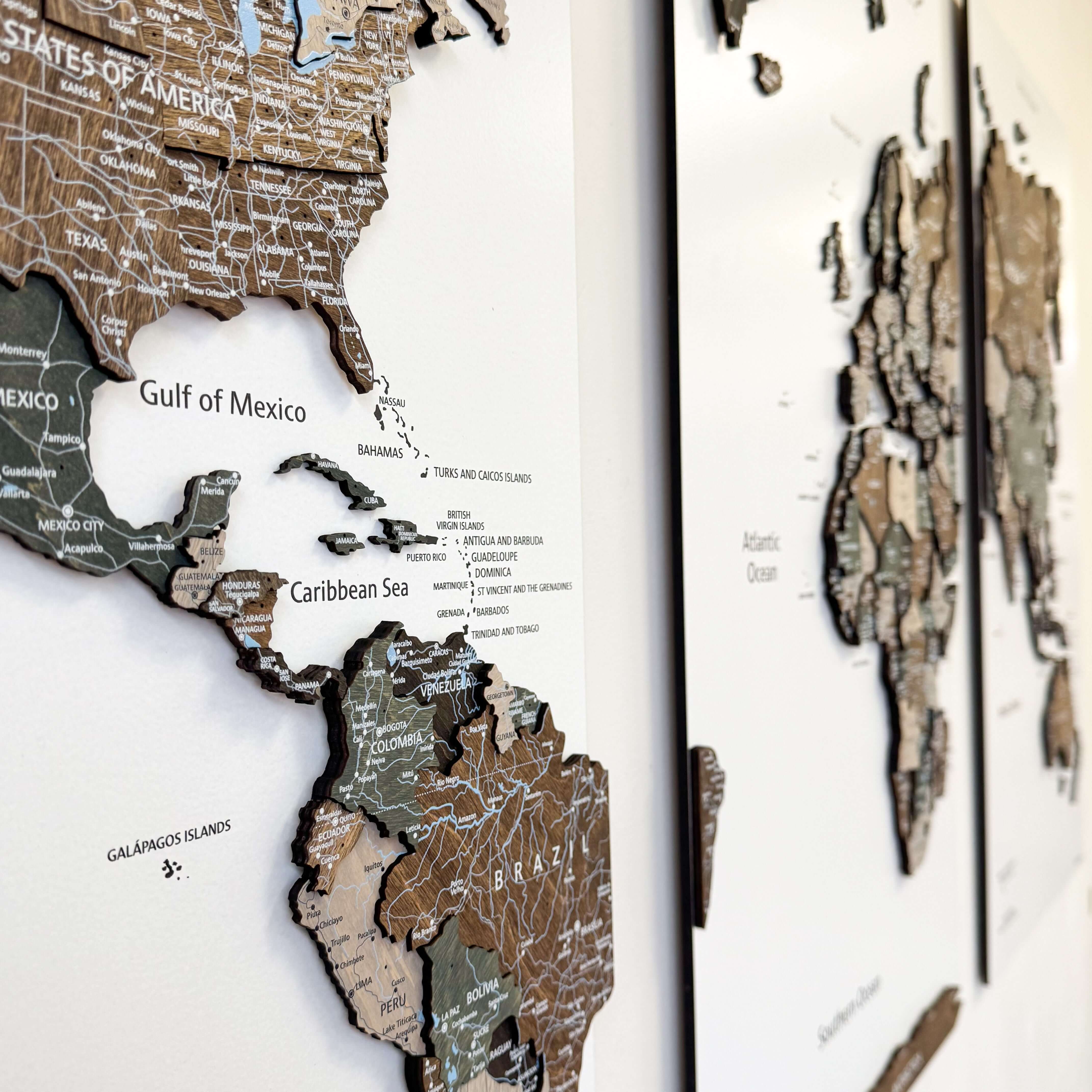 Drewniana Mapa Świata Premium na panelach - Rustic