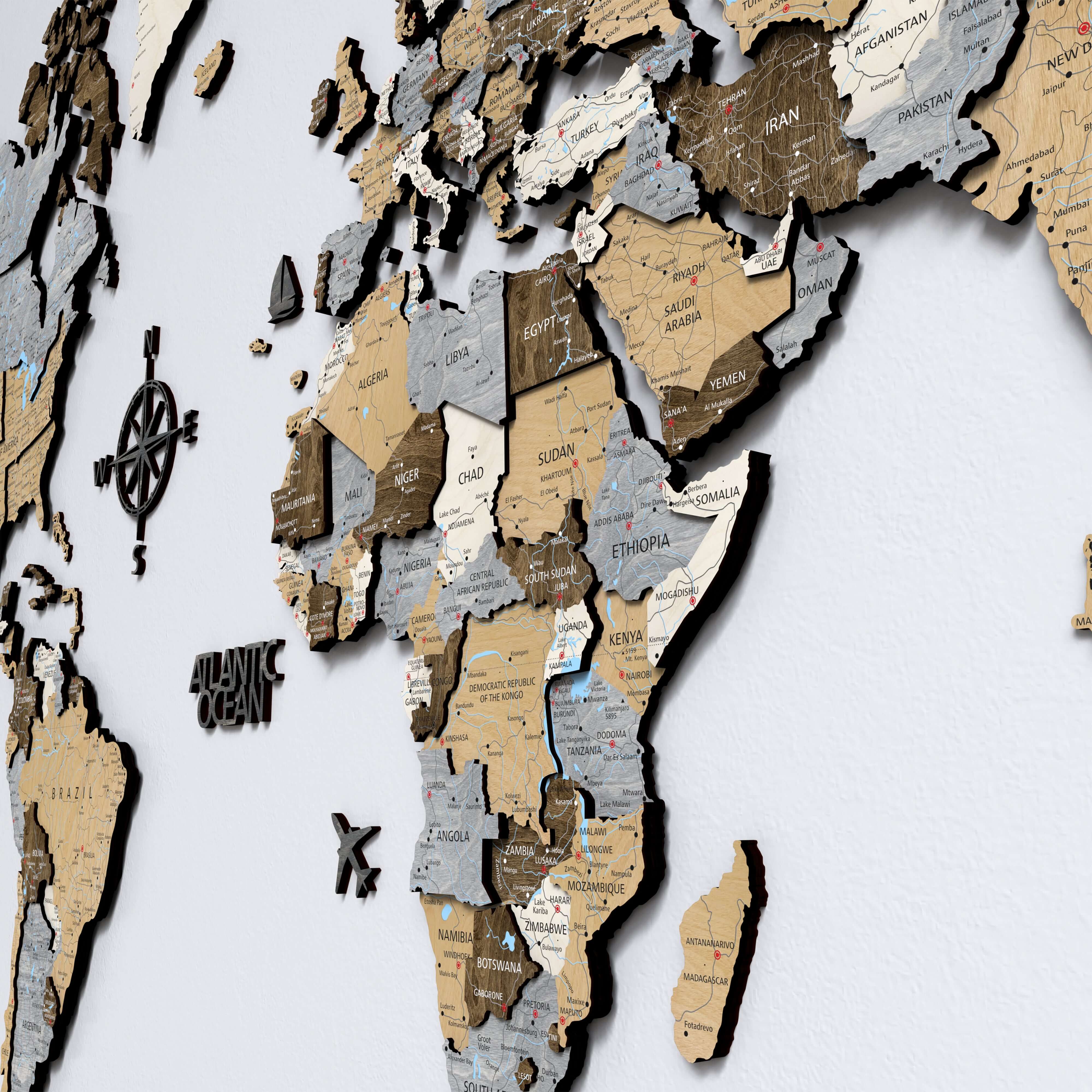Drewniana Mapa Świata 3D “Light Walnut”